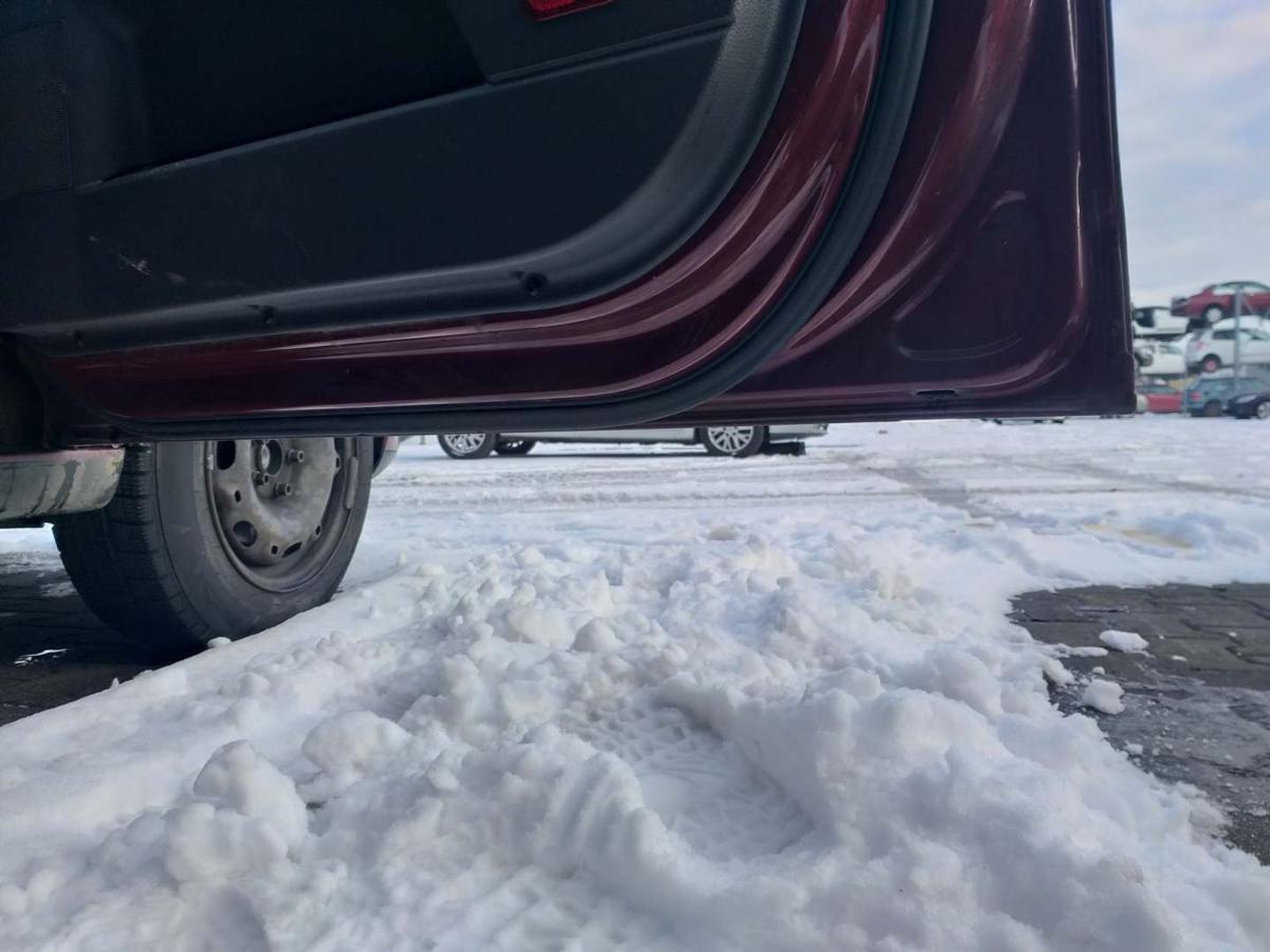 VW Polo 9N3 original T&uuml;r vorn rechts LC3R Winterred 5-T&uuml;rer Rohbau Bj.2005